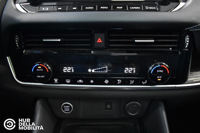 NISSAN Qashqai MHEV 140 CV Tekna